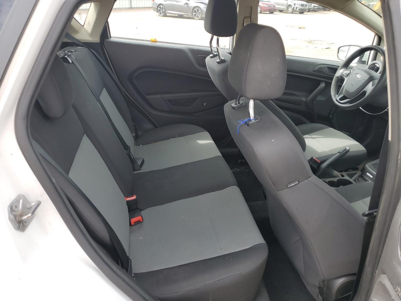2016 FORD Fiesta