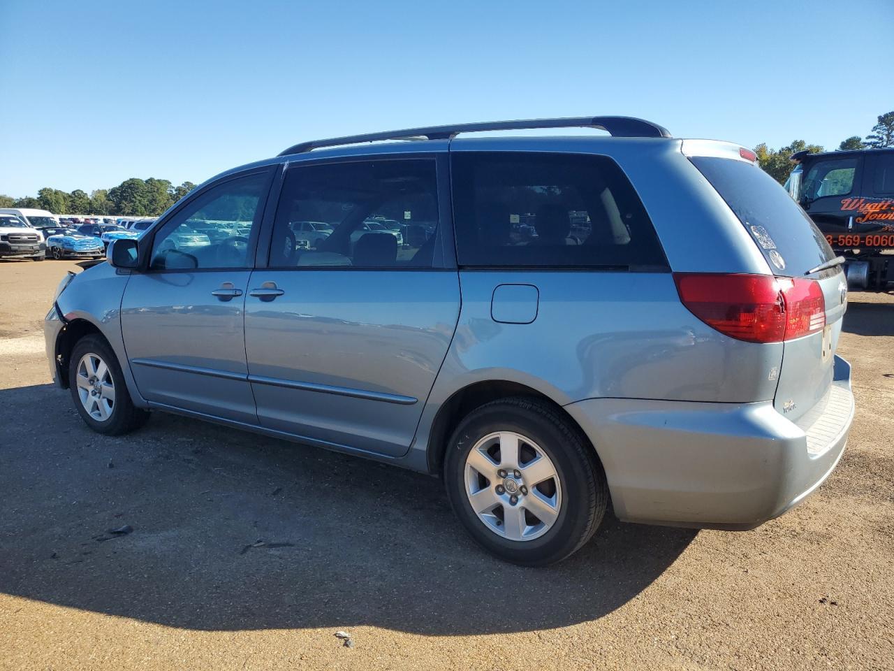 2005 TOYOTA SIENNA