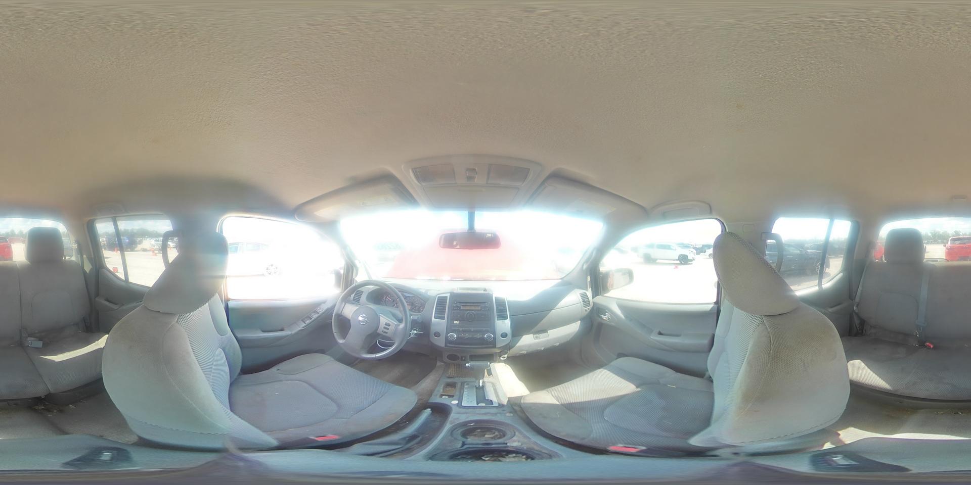 2012 NISSAN Frontier