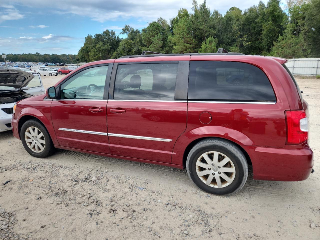 2016 CHRYSLER Town & Country