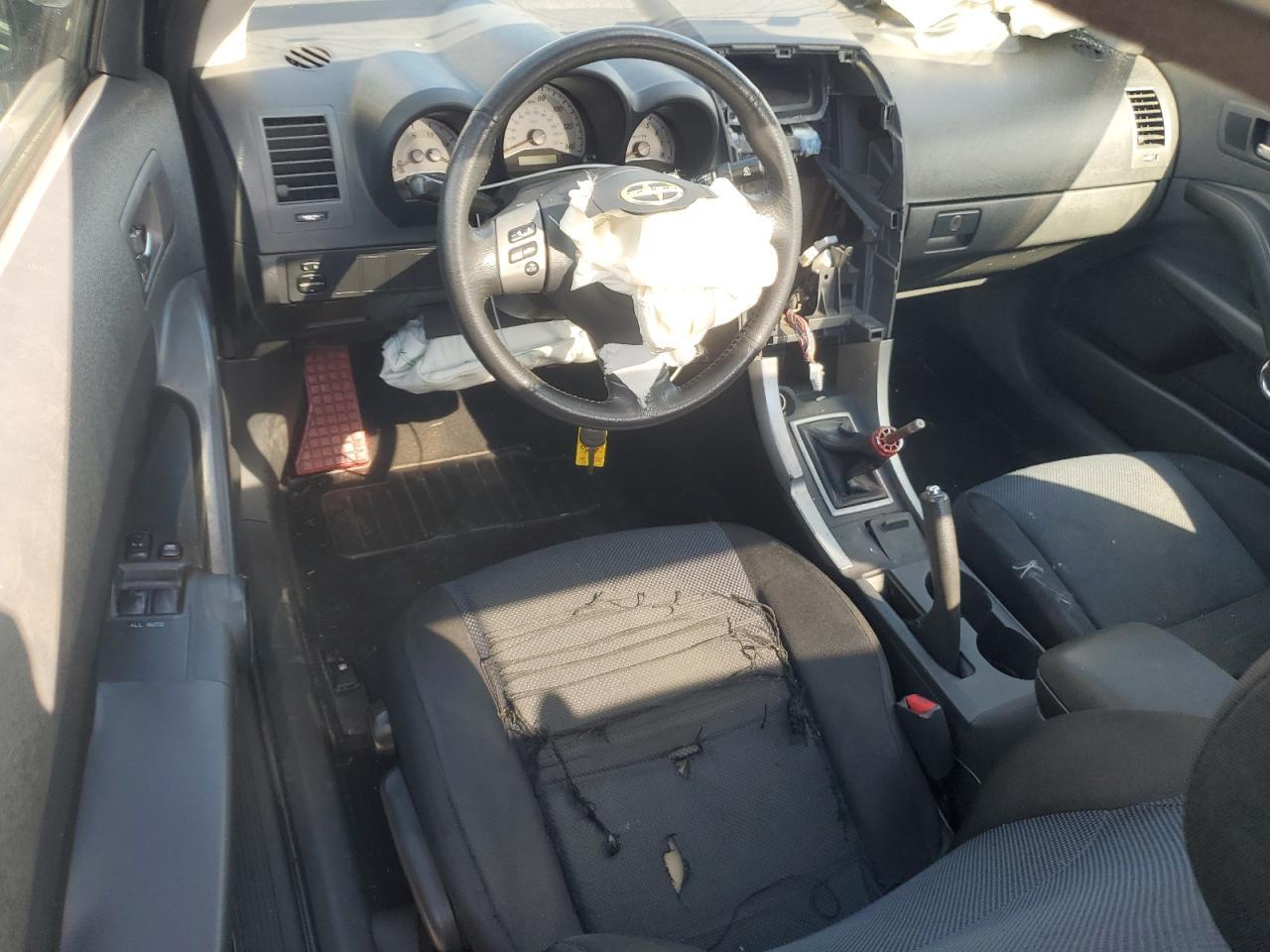 2006 TOYOTA SCION