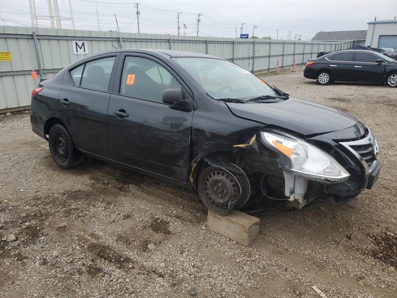 2015 NISSAN VERSA