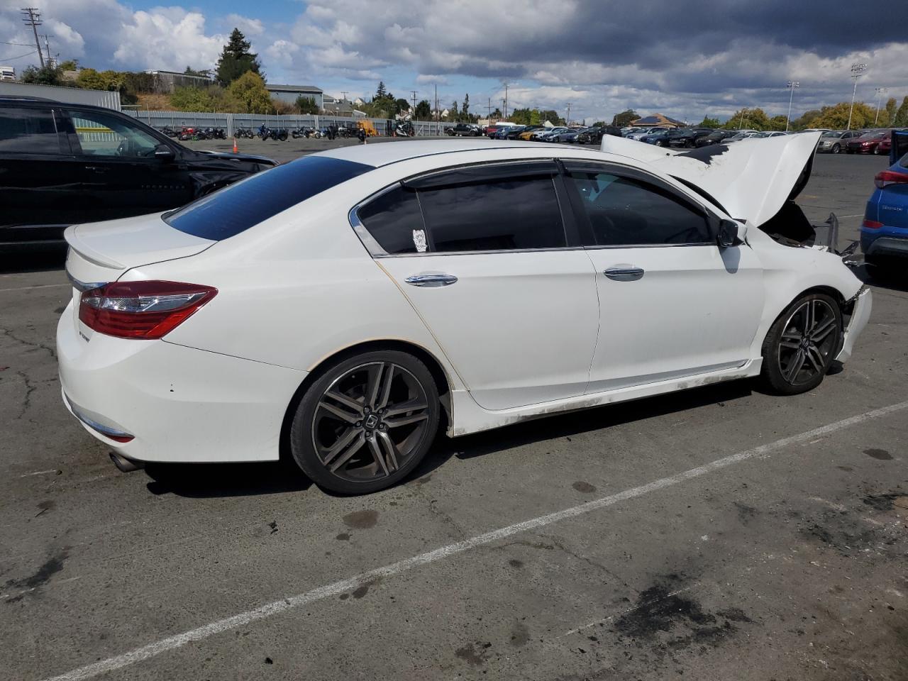 2017 HONDA ACCORD