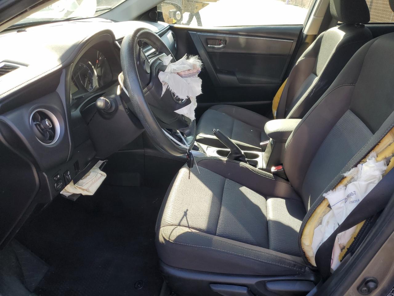 2017 TOYOTA COROLLA