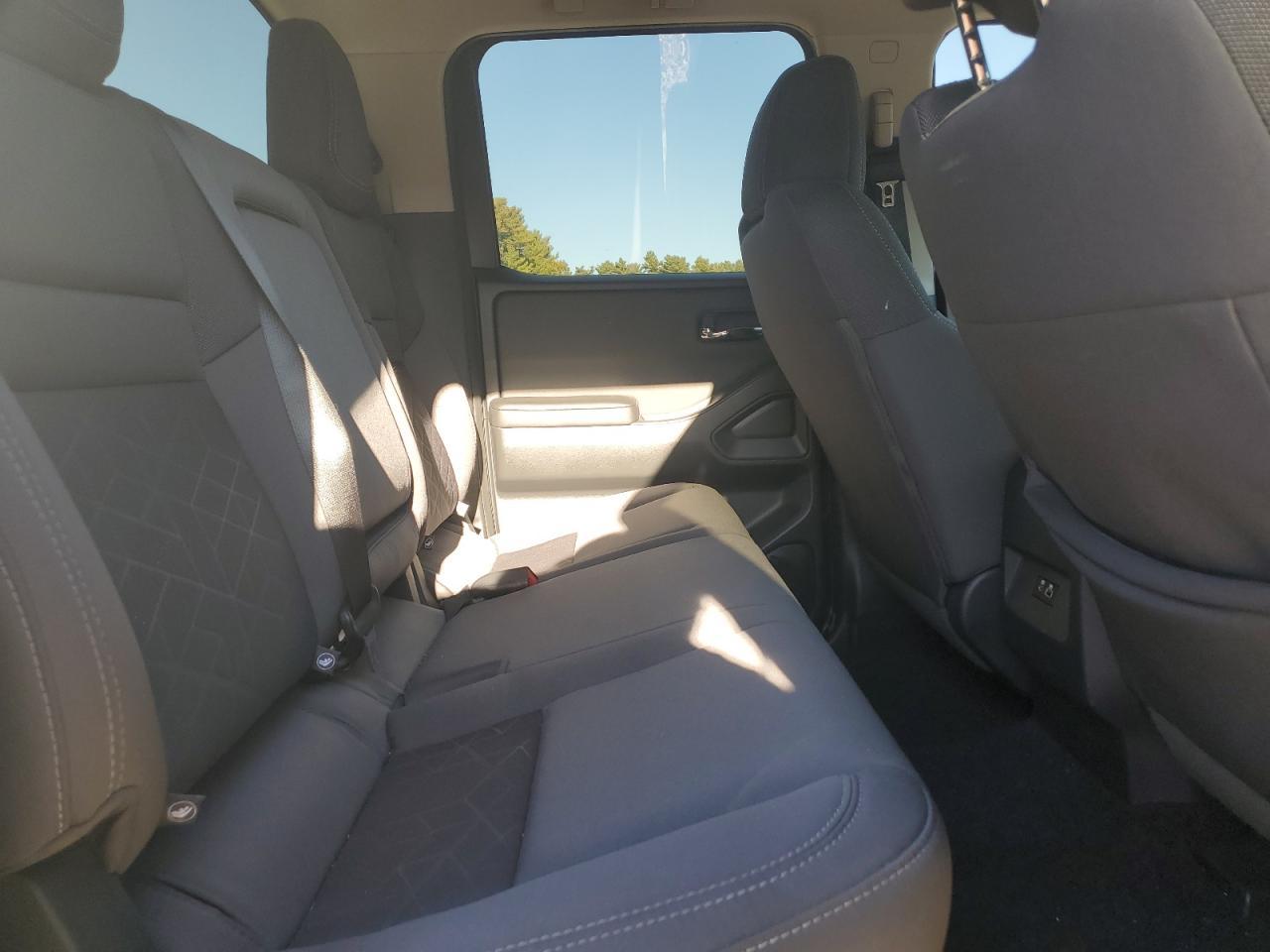 2025 NISSAN Frontier