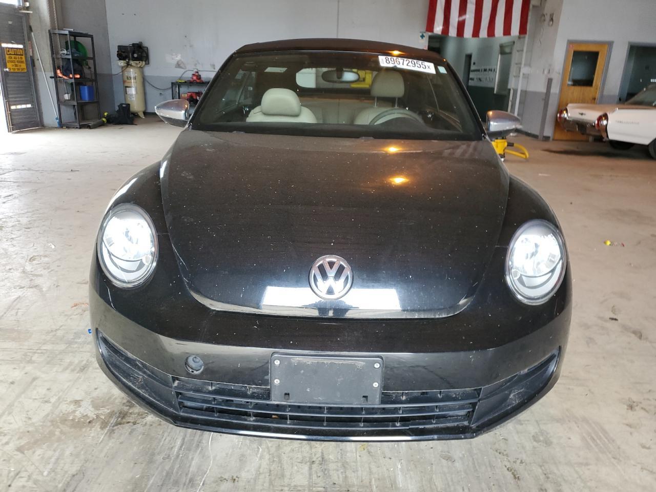 2013 VOLKSWAGEN Beetle