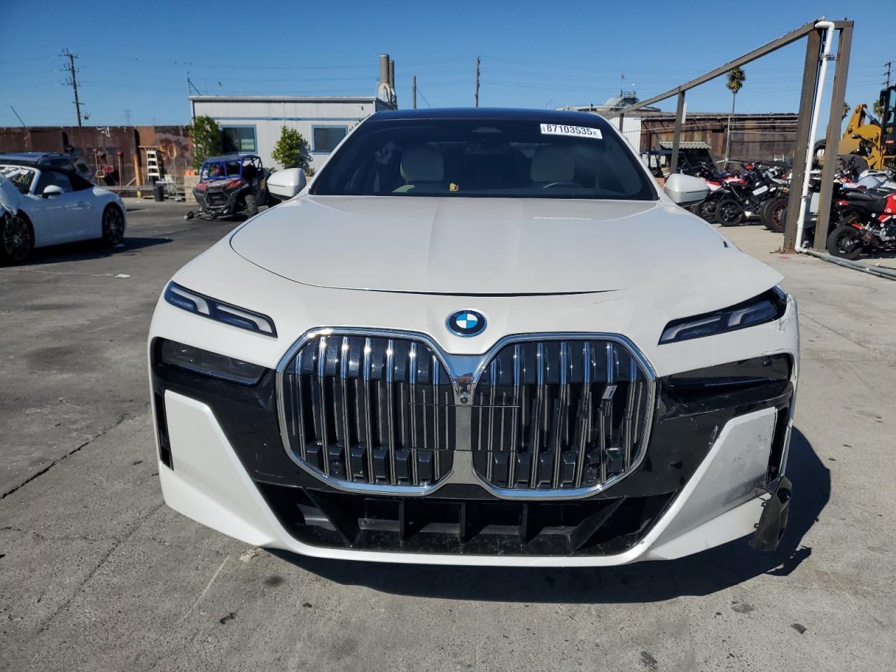 2023 BMW i7