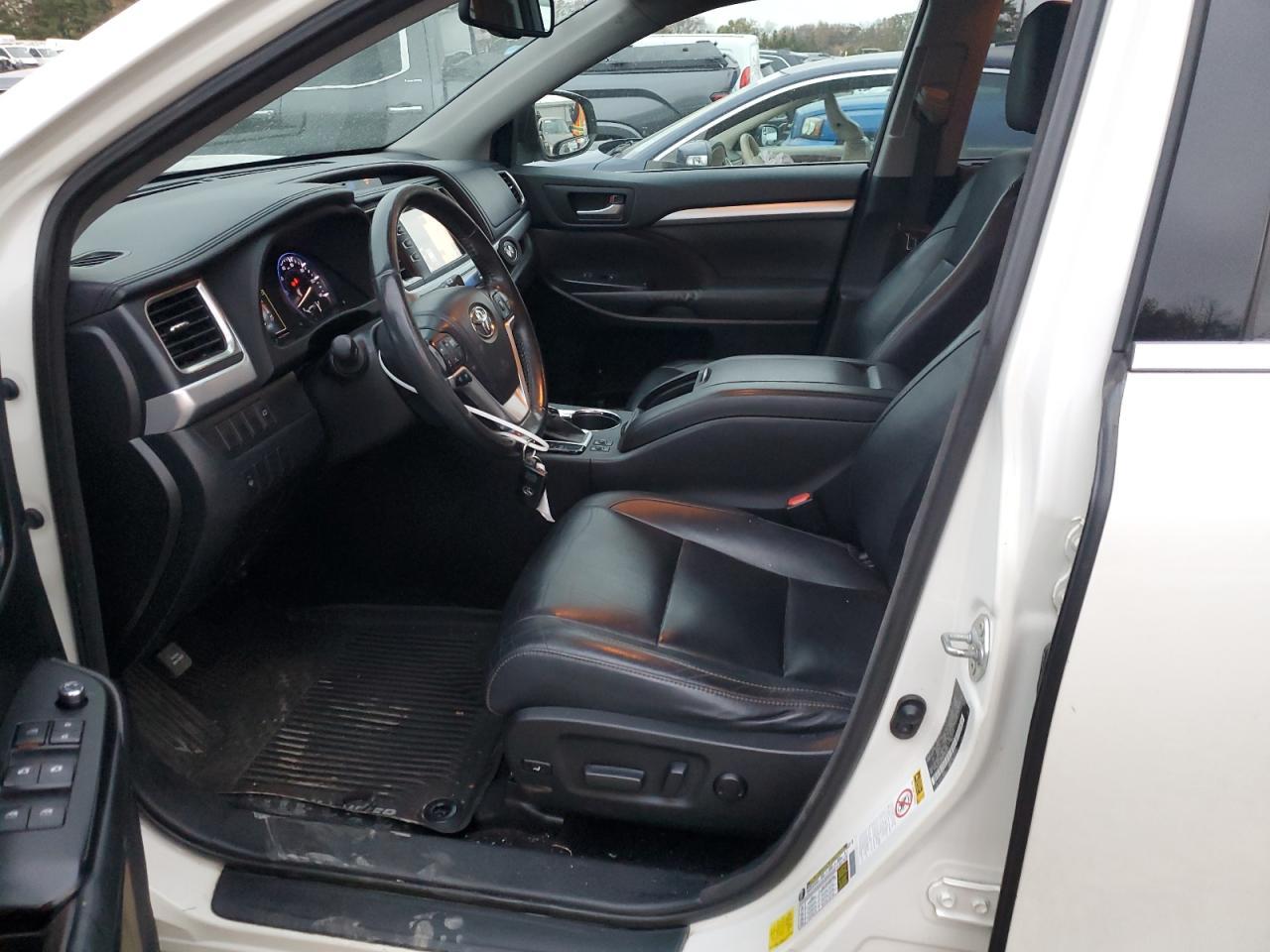 2014 TOYOTA HIGHLANDER