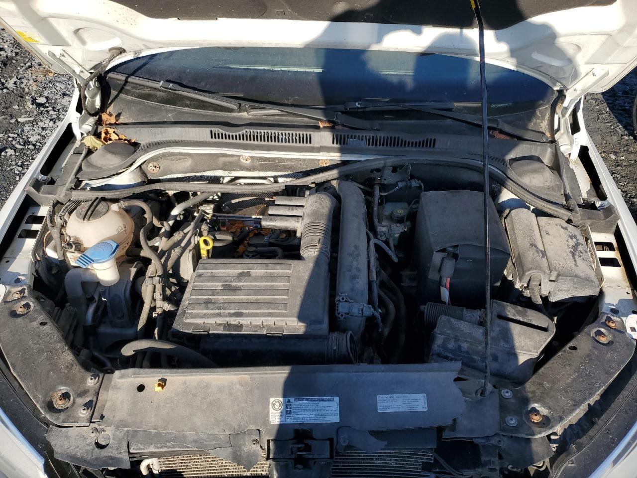 2016 VOLKSWAGEN JETTA