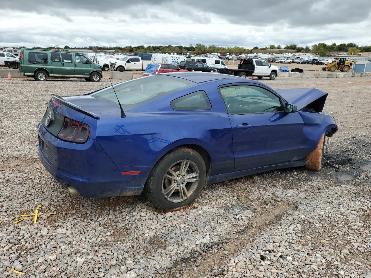 2013 FORD MUSTANG