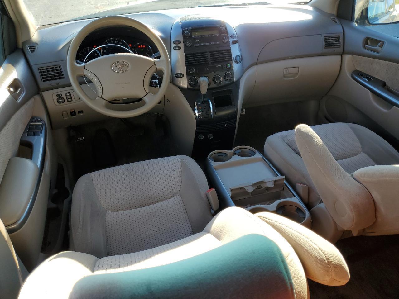 2008 TOYOTA SIENNA