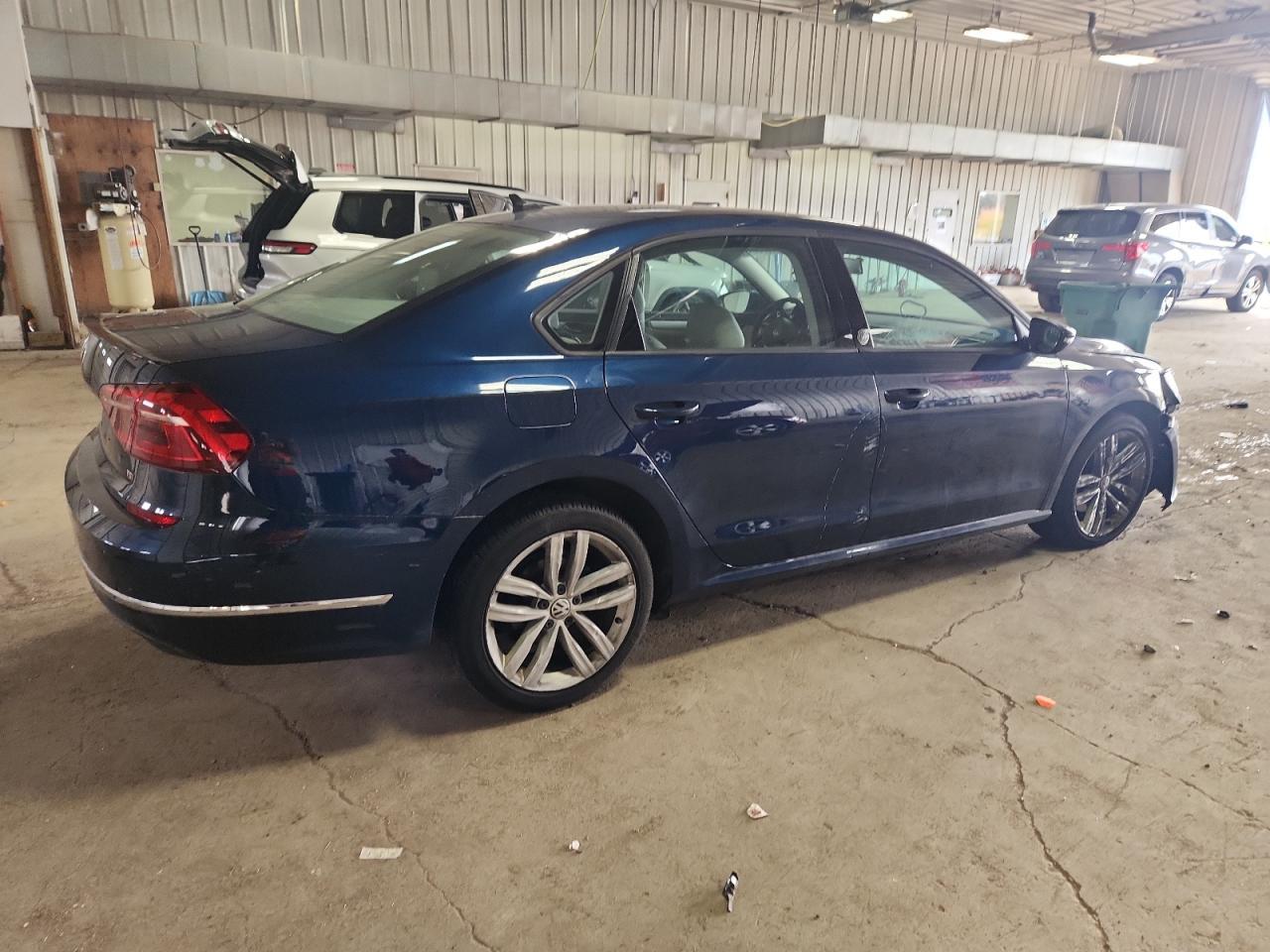 2019 VOLKSWAGEN Passat