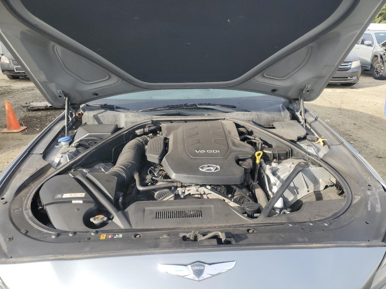 2016 HYUNDAI GENESIS