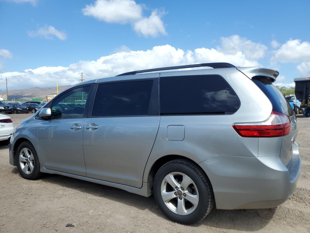 2019 TOYOTA SIENNA