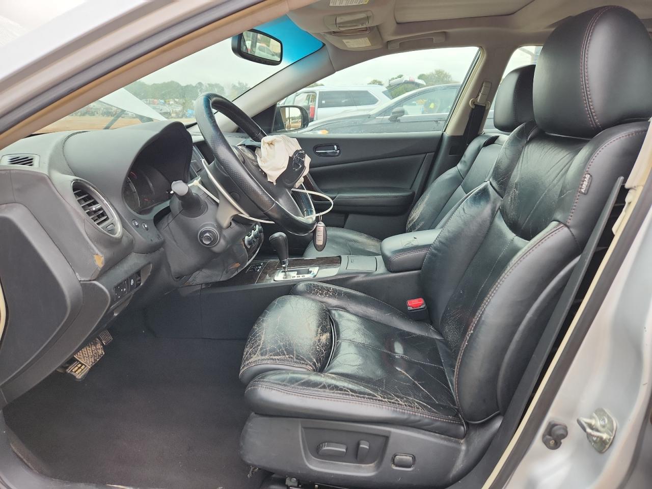 2011 NISSAN Maxima