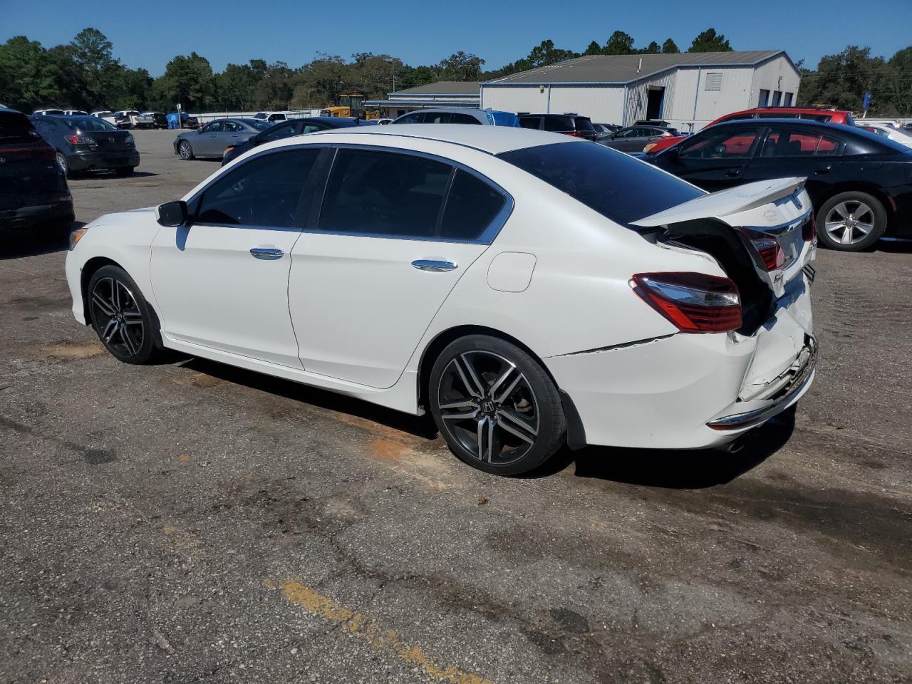 2017 HONDA ACCORD