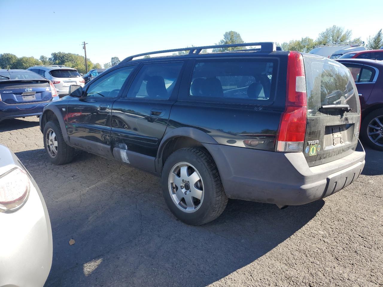 2002 VOLVO V70