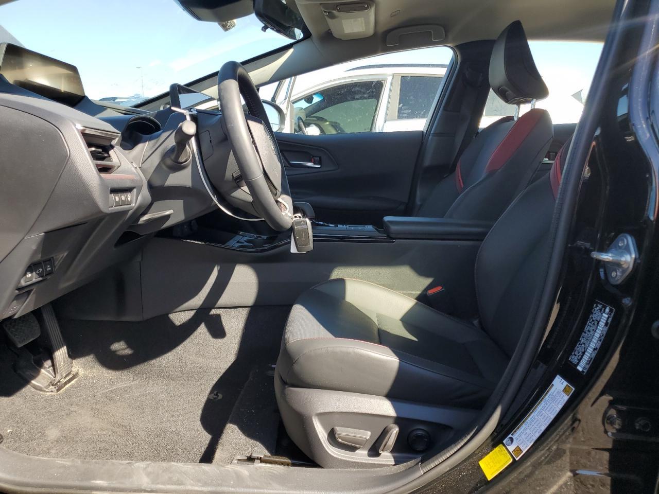 2025 TOYOTA PRIUS