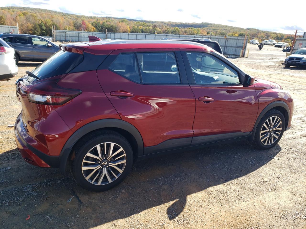 2021 NISSAN KICKS