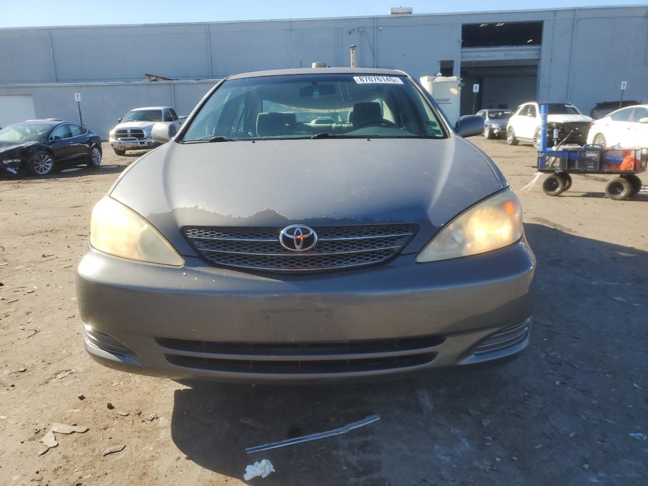 2002 TOYOTA CAMRY