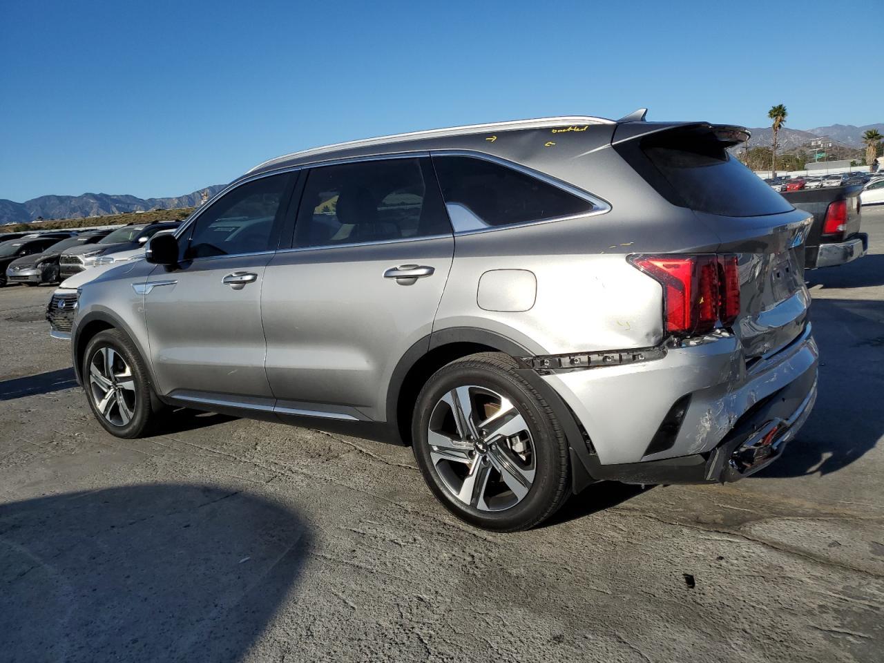 2024 KIA SORENTO