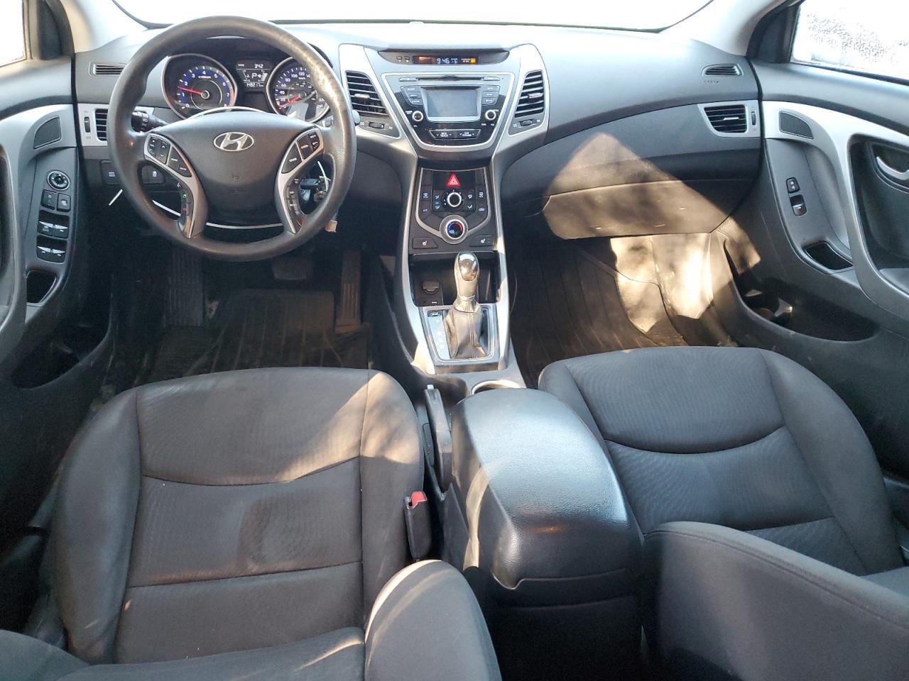 2016 HYUNDAI ELANTRA