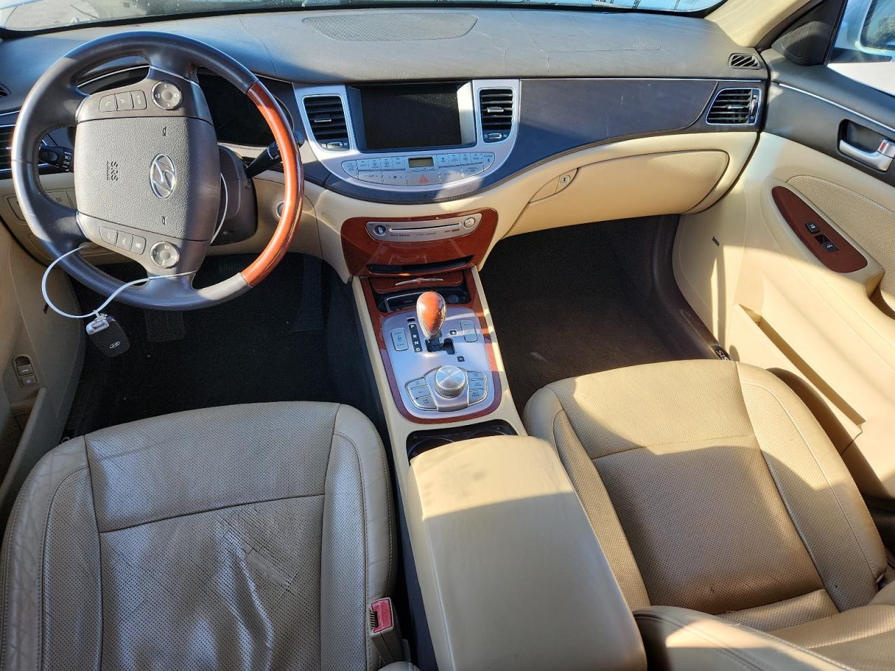 2012 HYUNDAI GENESIS