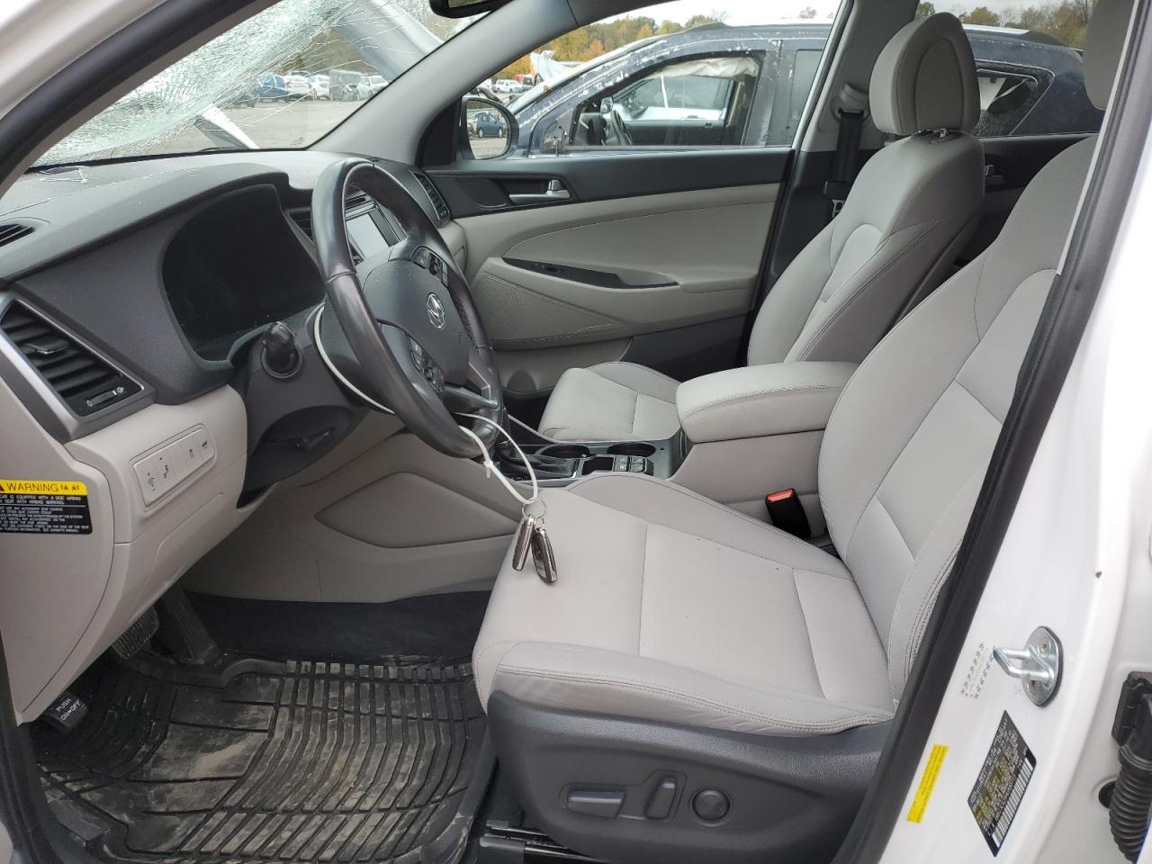 2017 HYUNDAI TUCSON