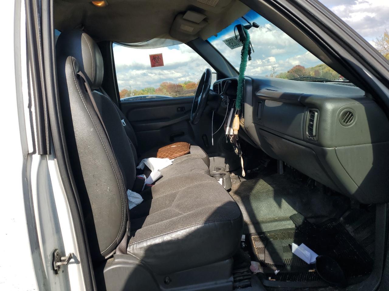 2005 GMC Sierra
