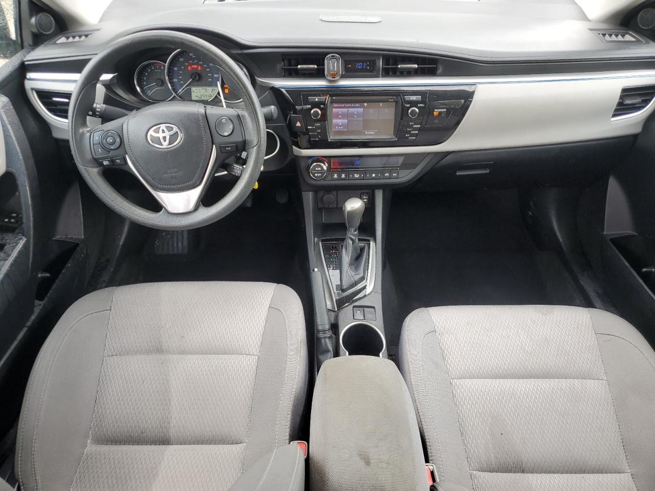 2015 TOYOTA COROLLA