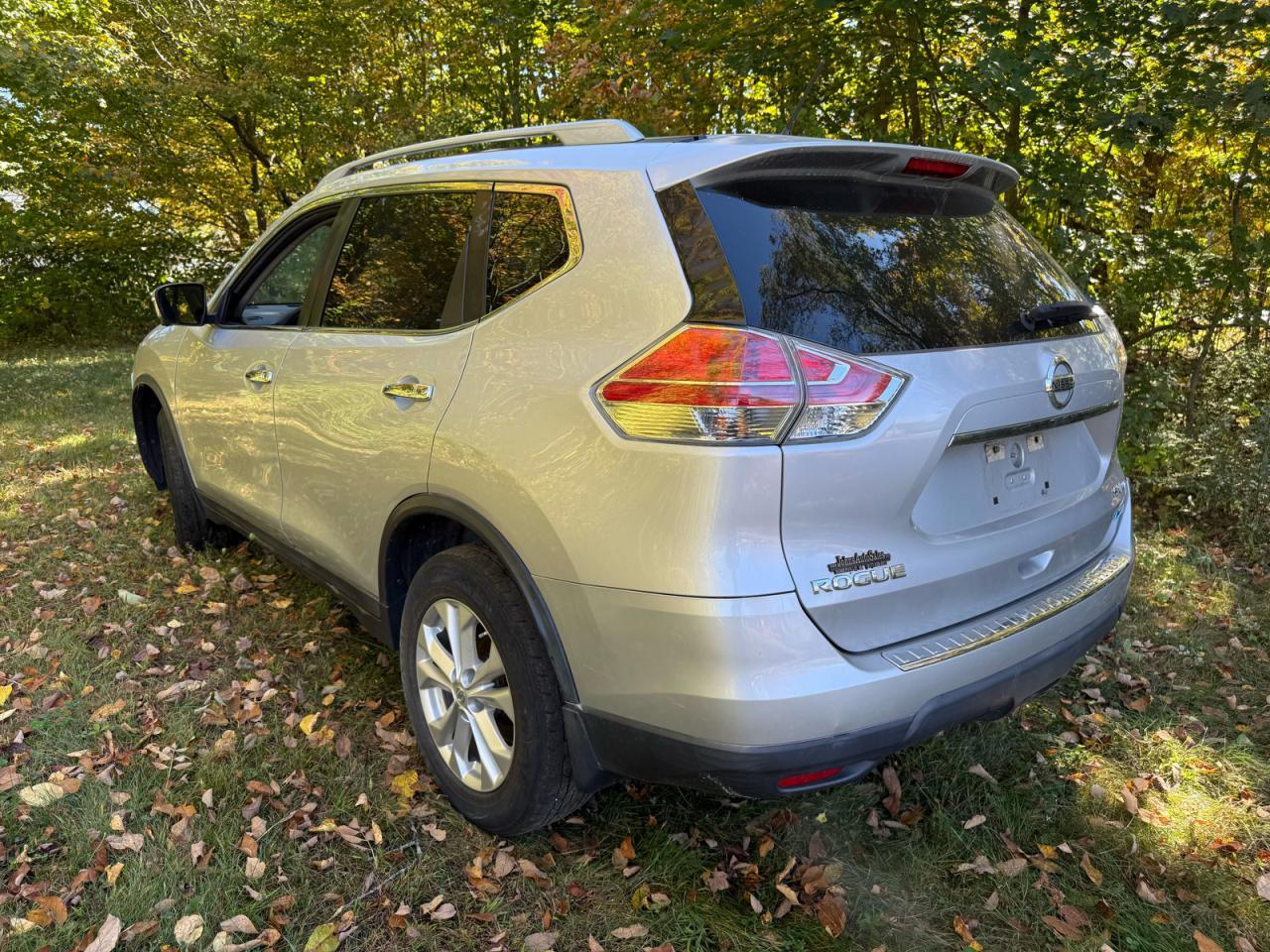 2014 NISSAN ROGUE