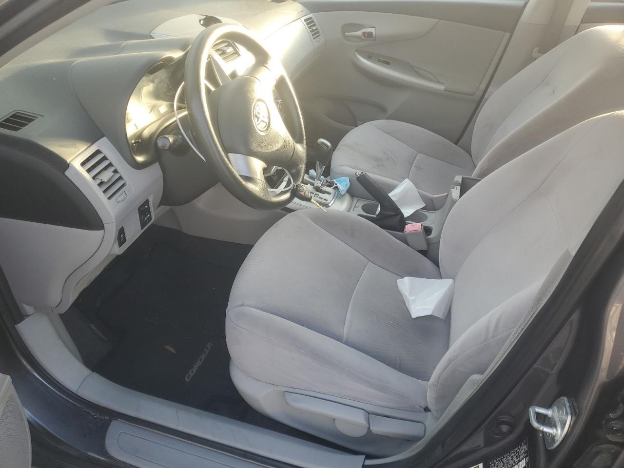 2011 TOYOTA COROLLA