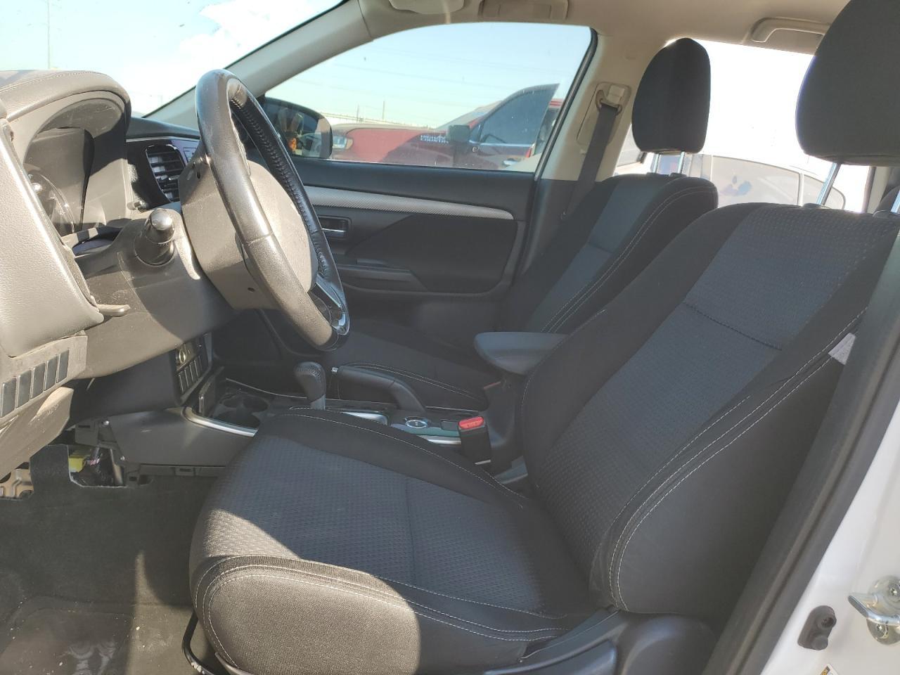 2017 MITSUBISHI outlander