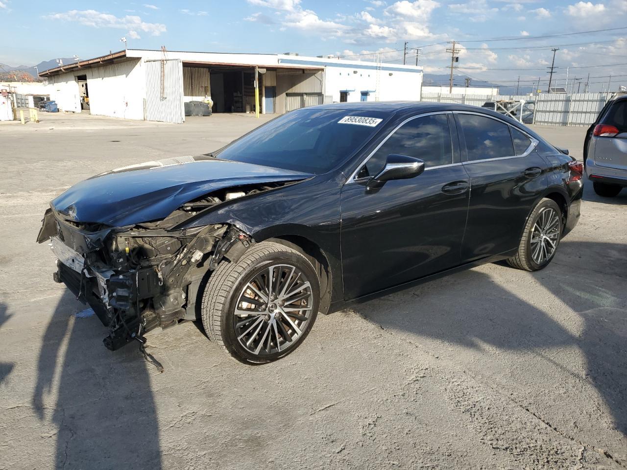 2024 LEXUS Es
