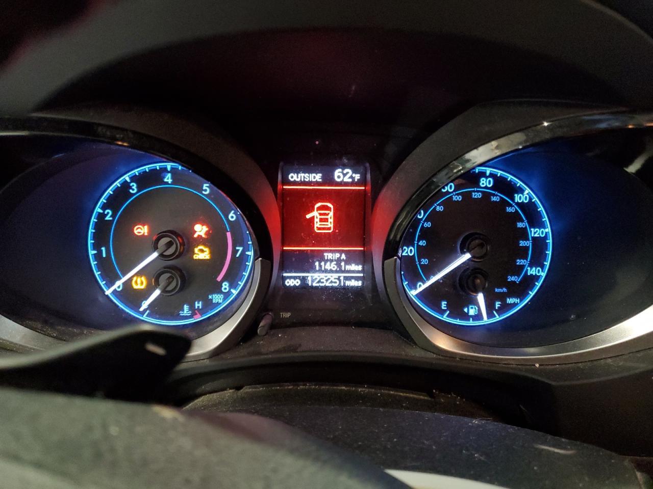 2014 TOYOTA COROLLA