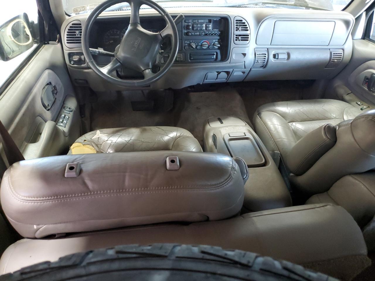 1999 GMC Suburban