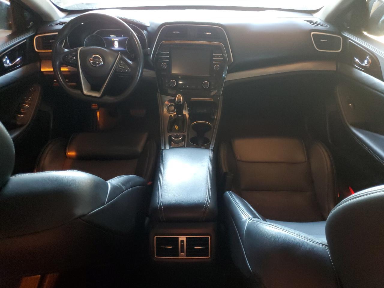 2017 NISSAN Maxima