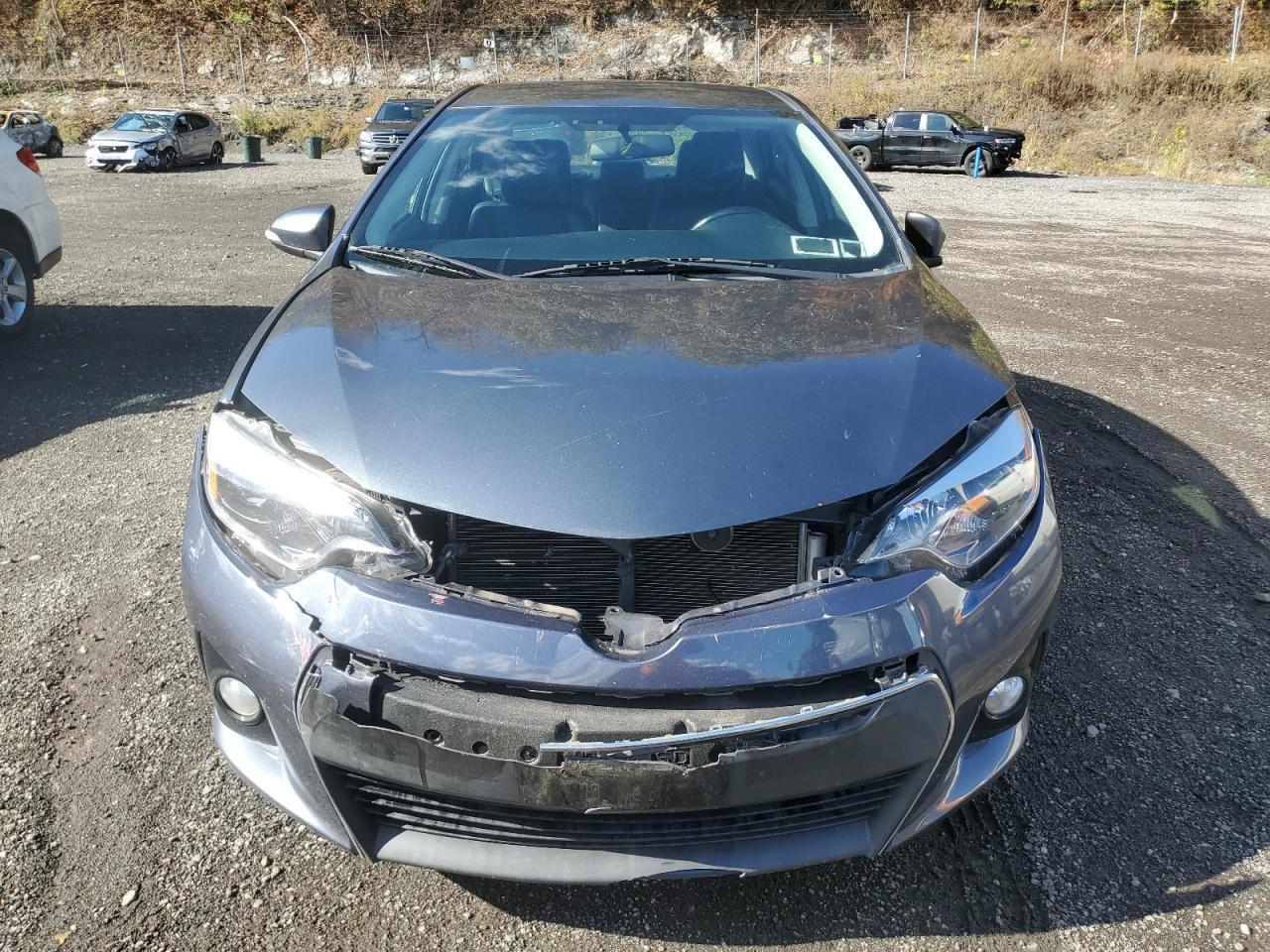 2015 TOYOTA COROLLA