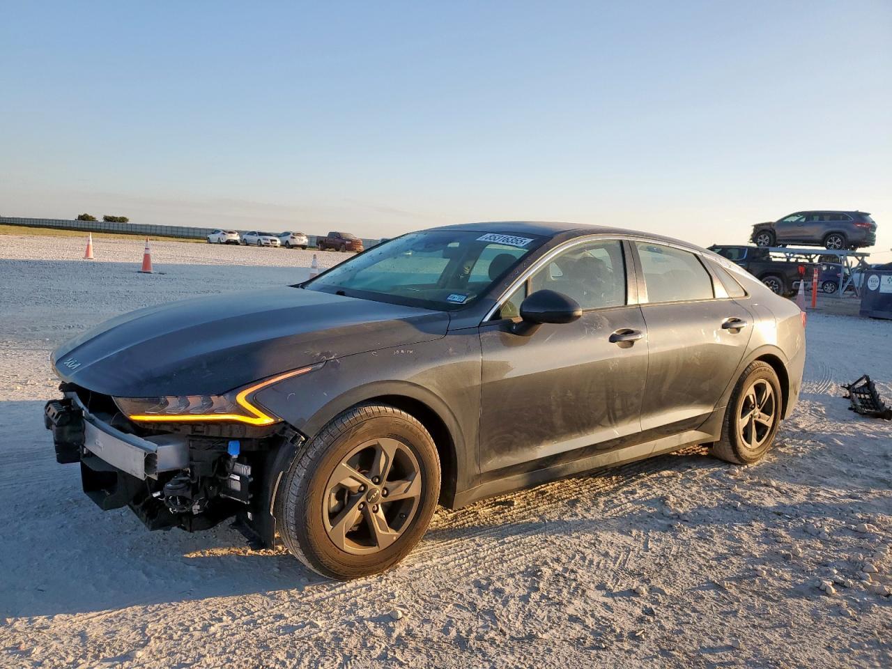 2022 KIA K5