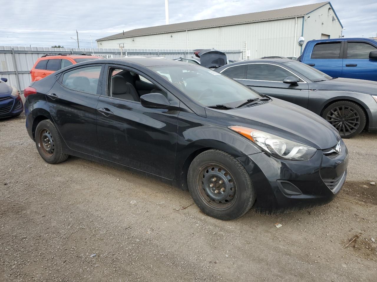 2013 HYUNDAI ELANTRA
