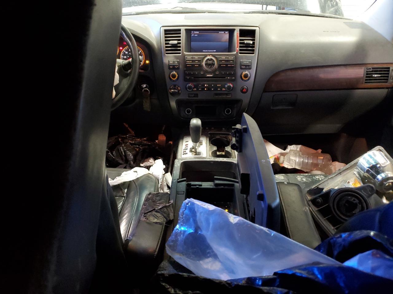 2010 NISSAN Armada