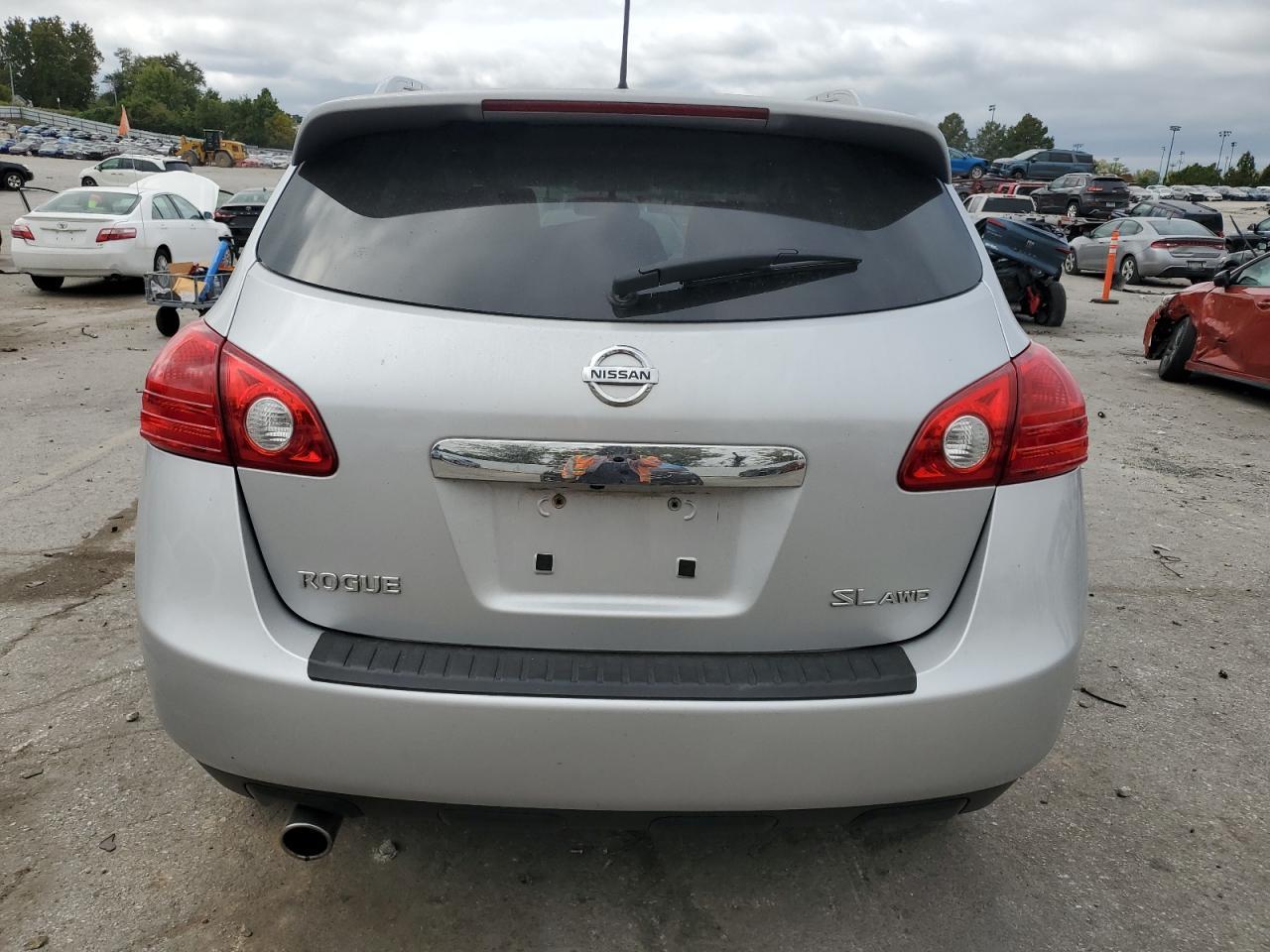2013 NISSAN ROGUE