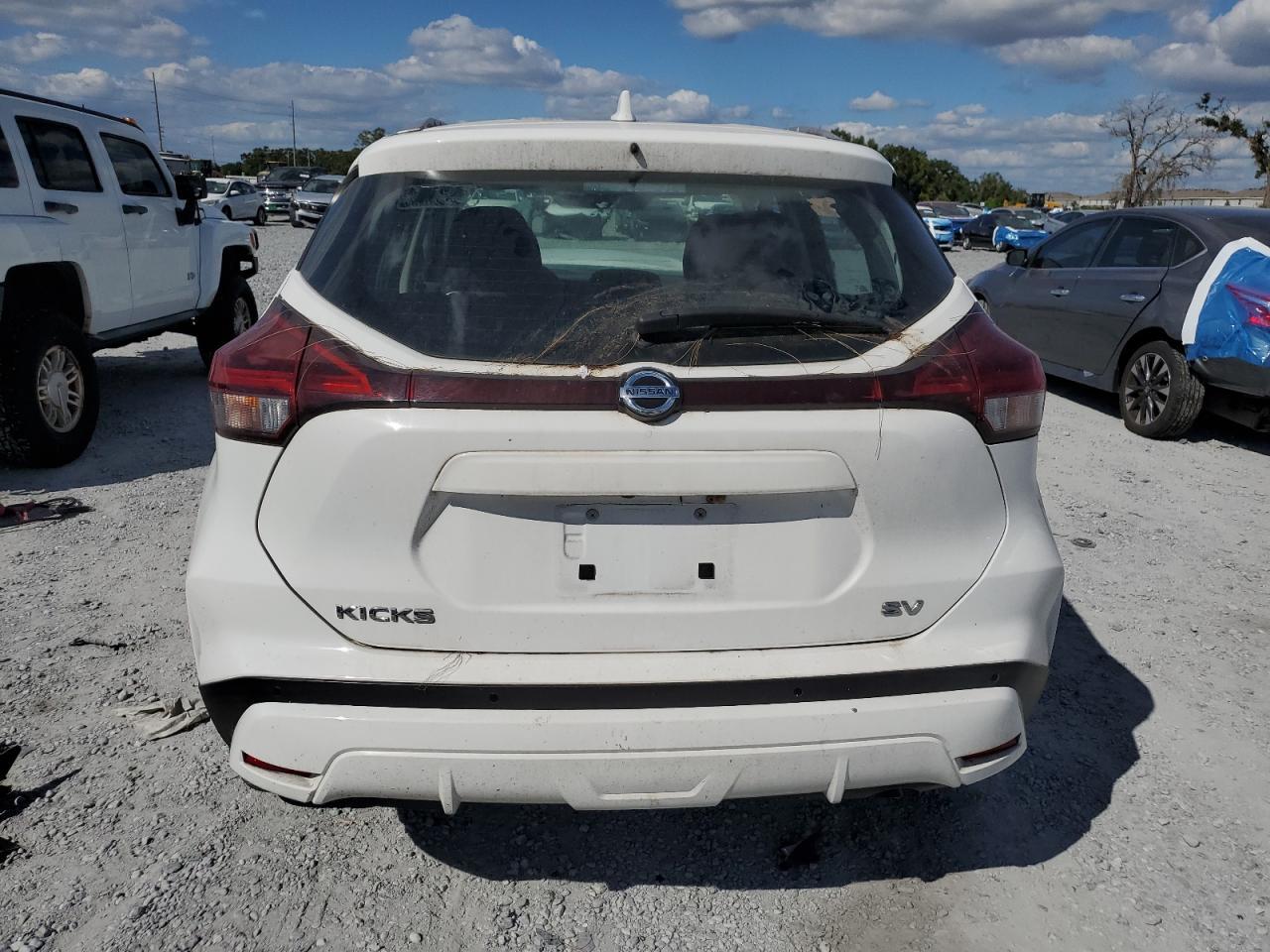 2021 NISSAN KICKS