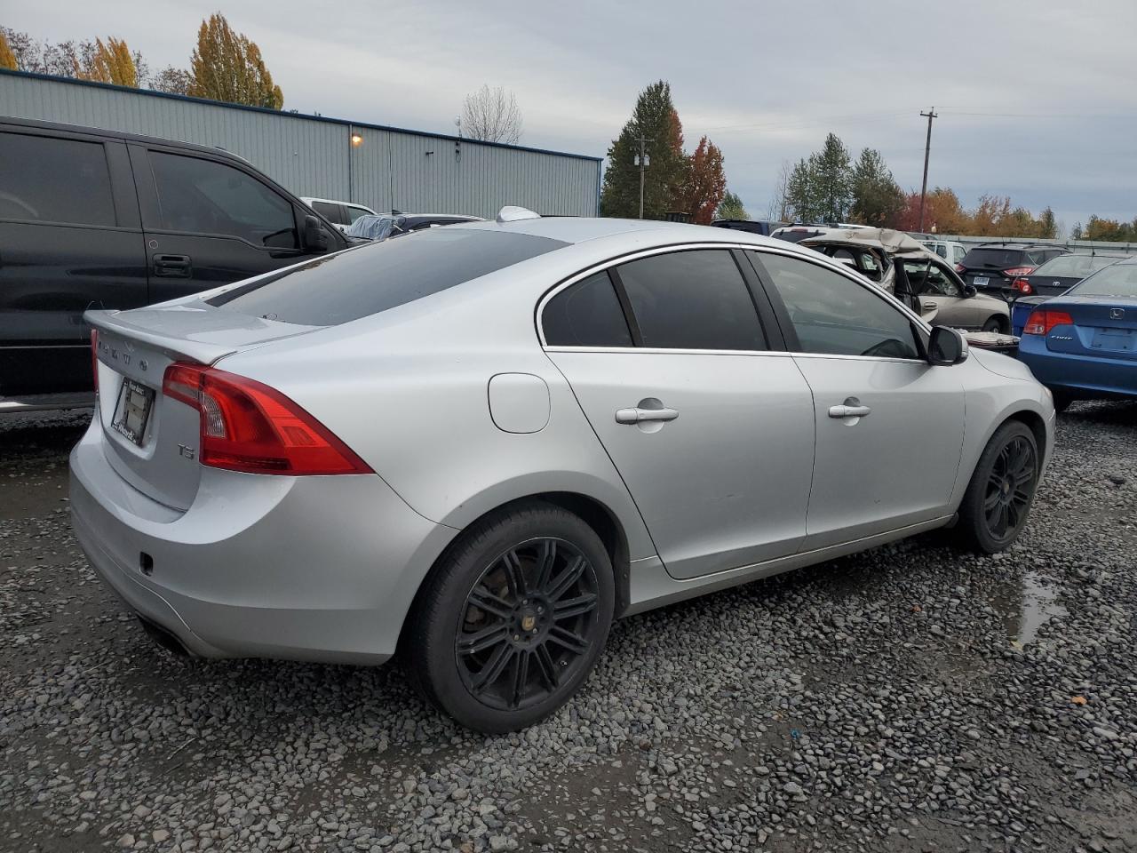 2014 VOLVO S60