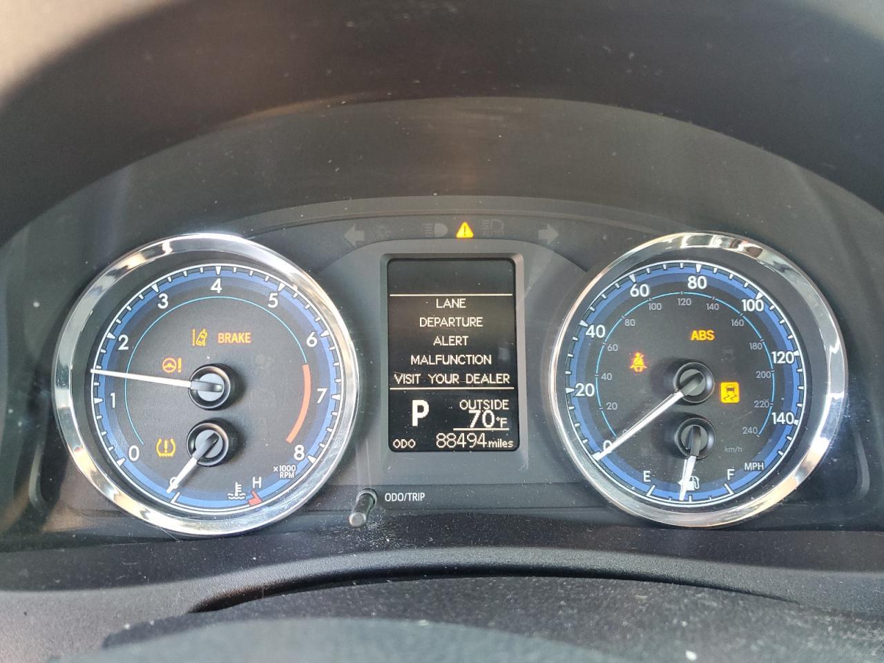 2018 TOYOTA COROLLA