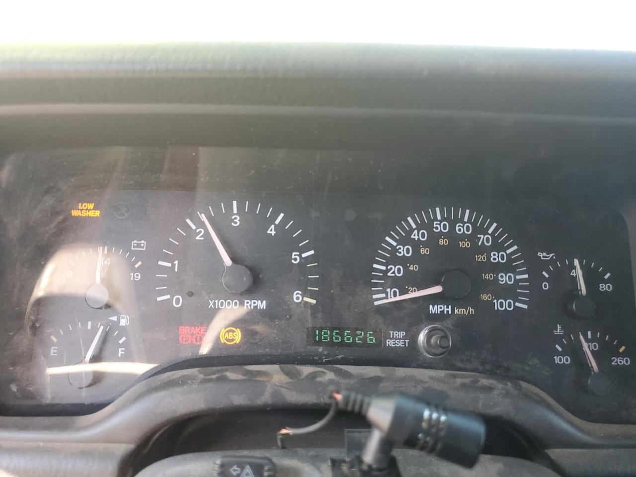 2000 JEEP CHEROKEE