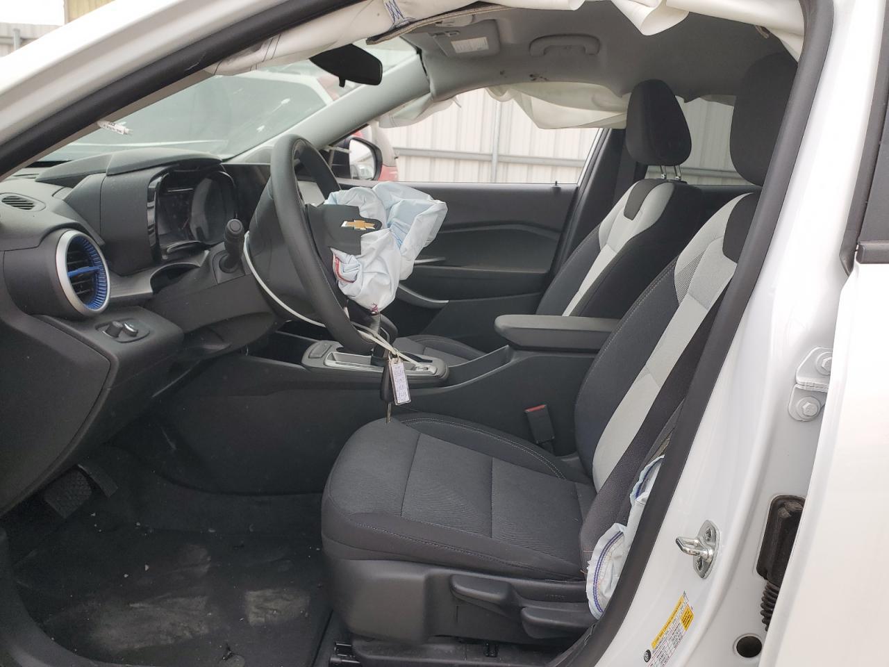 2025 CHEVROLET TRAX