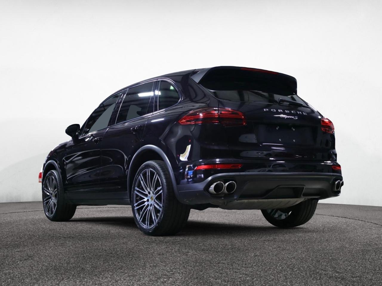 2018 PORSCHE CAYENNE