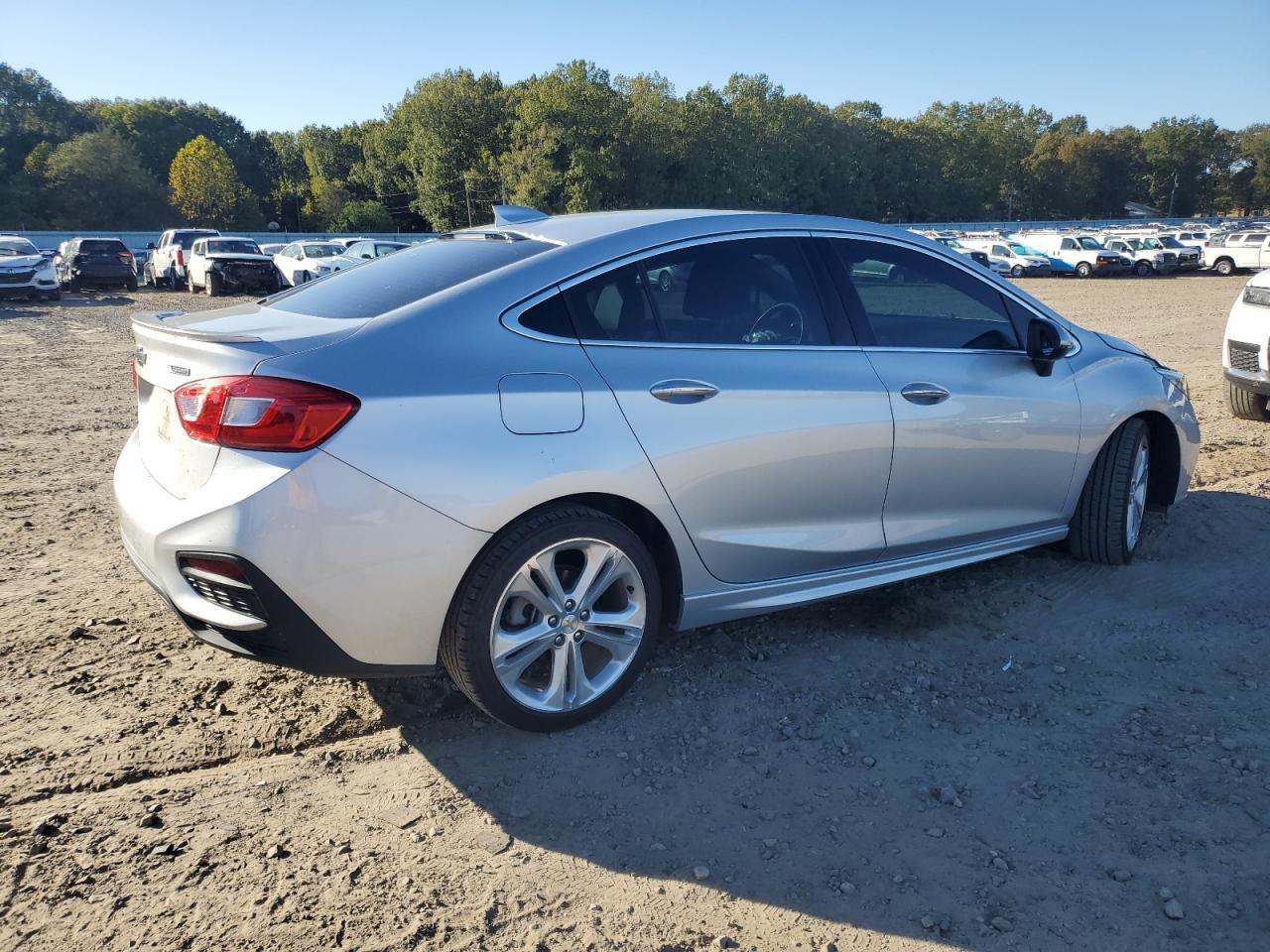 2017 CHEVROLET CRUZE