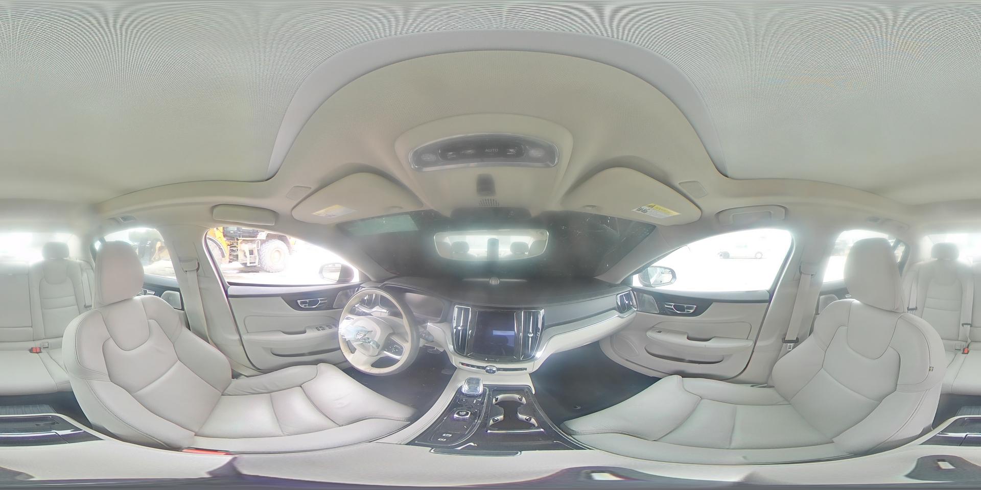 2022 VOLVO S60